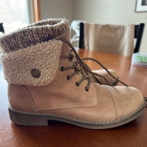 Cliffs by White Mountain Lace Up Boot